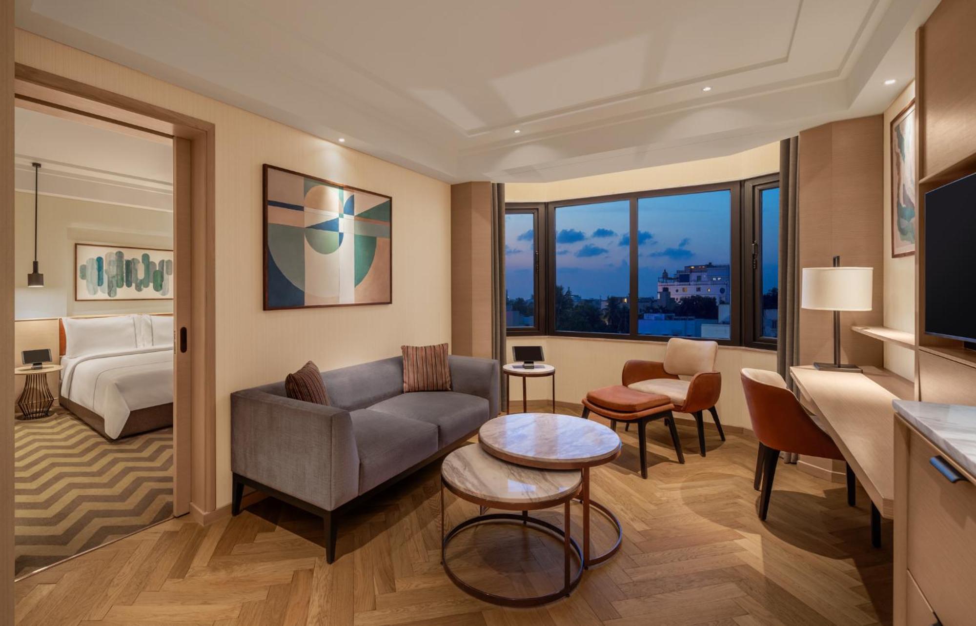 Hotel The Residency, Chennai Zewnętrze zdjęcie